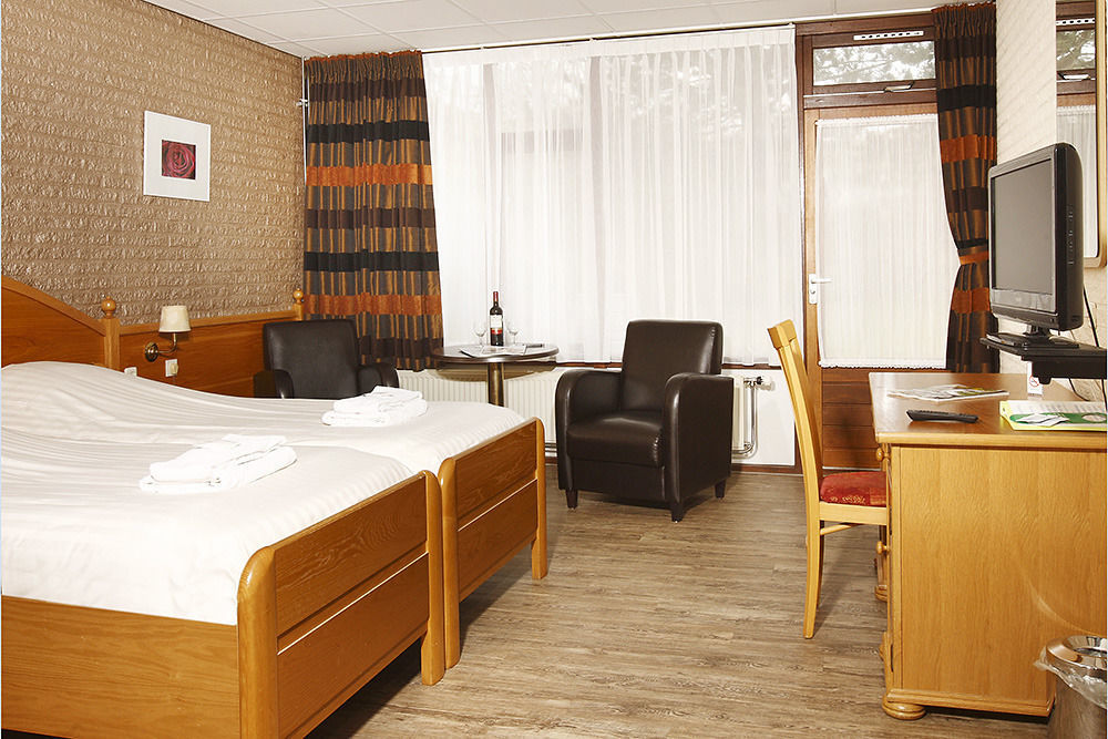 Hotel Cafe Restaurant Duinzicht 스키모니쿠그섬 외부 사진